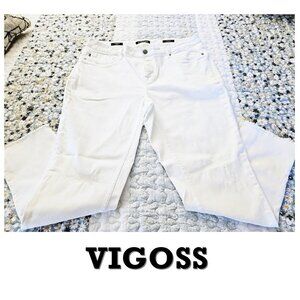White Classic Fit VIGOSS Distressed Thompson Tomboy Jeans 16W  27L